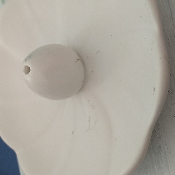 White Flower Ceramic Incense Holder or jewelry holder - Picture 2 of 5